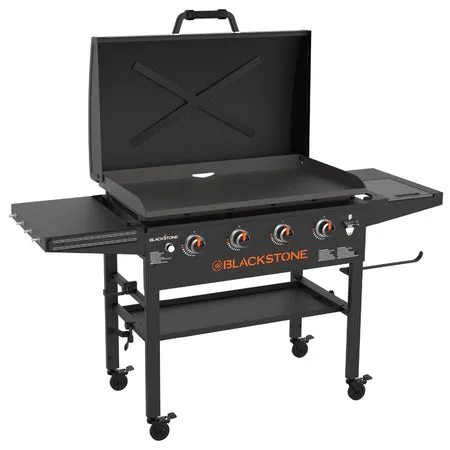 Blackstone 36-Inch Gas Griddle with Hood Cooking Station image 2